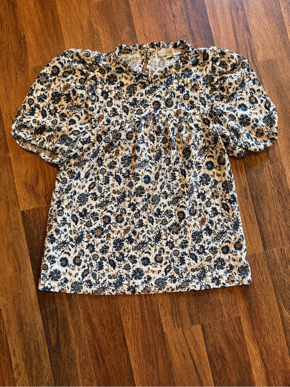 LOFT Navy and Cream Floral Puff Sleeve Blouse